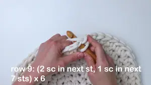 Easy Chunky Crochet Rug Tutorial: Fastest & Easiest Method