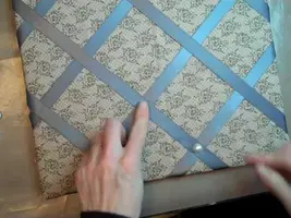 DIY Ribbon Bulletin Board: A Step-by-Step Craft Tutorial