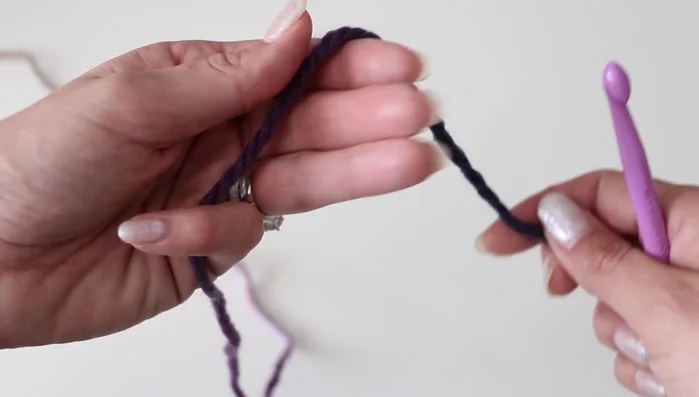 Repeat steps 3 until the cuff reaches your desired length (measure around your head).