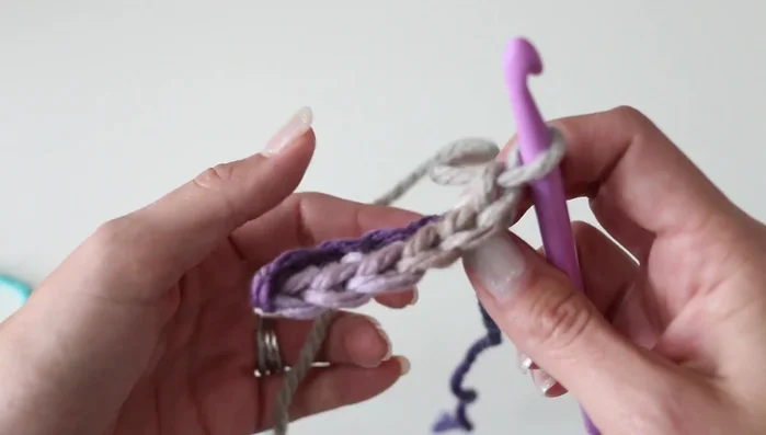 Repeat steps 3 until the cuff reaches your desired length (measure around your head).