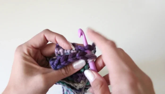 Slip stitch the cuff together, right sides facing. Chain 1.