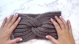 Knit a Chunky Fisherman's Rib Headband: Easy & Quick Tutorial