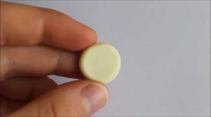 Rotate the shape and push in the long bit with your thumb to form a rough star shape.