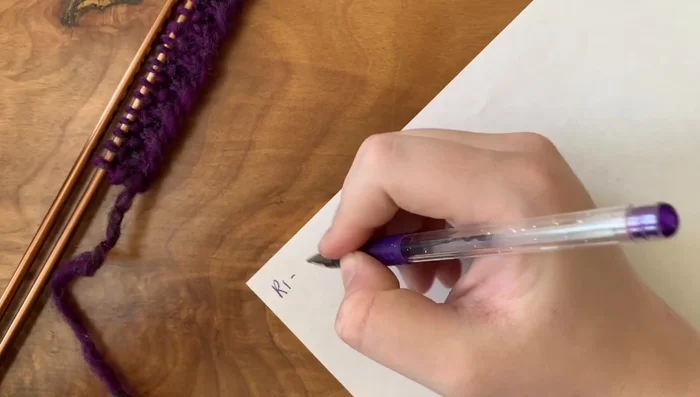 Repeat Rows 1-4 for the desired length. The pattern provides row counts for each size.