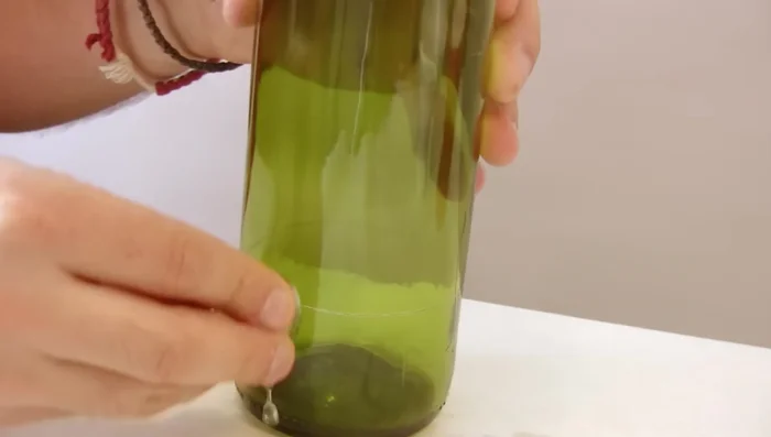 Cool the heated line with ice.