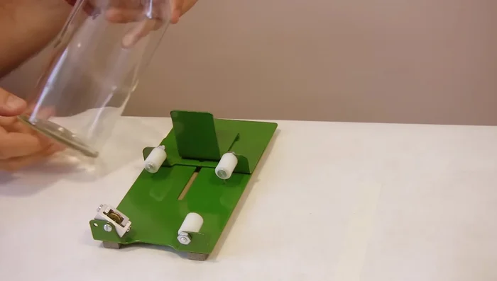 Cool the heated line with ice.