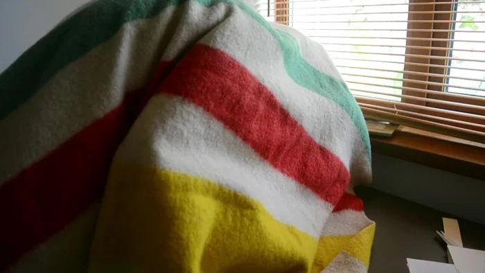 Trace the profile photos onto watercolor paper (or black craft paper). Refine the details of the sketches.