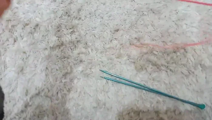 Weave in the ends of the headband.