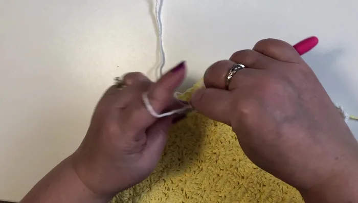 Fasten off, weave in ends.