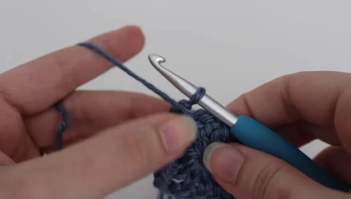 Repeat steps 5 and 6 until desired size is reached (32 rounds for a 31-inch square blanket).