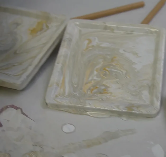 Top coat: Apply a protective top coat like Dixie Belle's Easy Peasy spray-on wax.