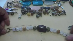 One-Strand Beaded Bracelet Tutorial: A Simple & Elegant DIY