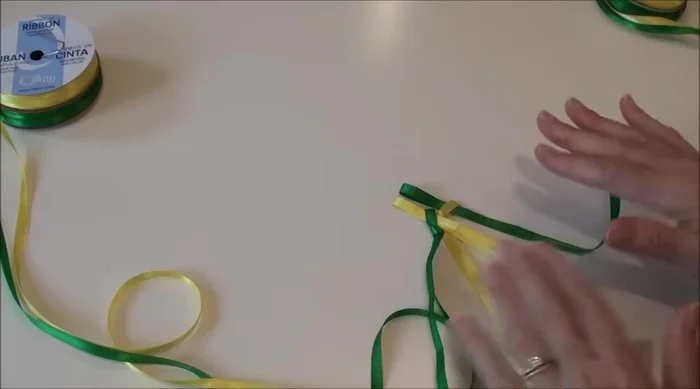 Arrange the pairs: Lay your pairs in the correct order, ensuring your chosen outside color is on the outside.