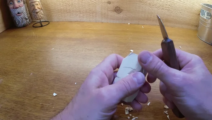 Shape the hat brim: Flatten out the hat brim and remove saw marks.