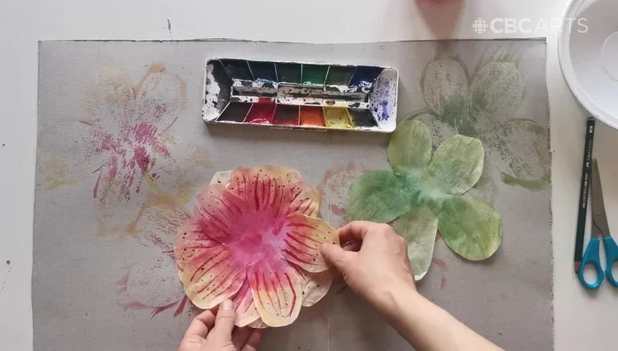 Attach a twist tie to the stem for flexibility.