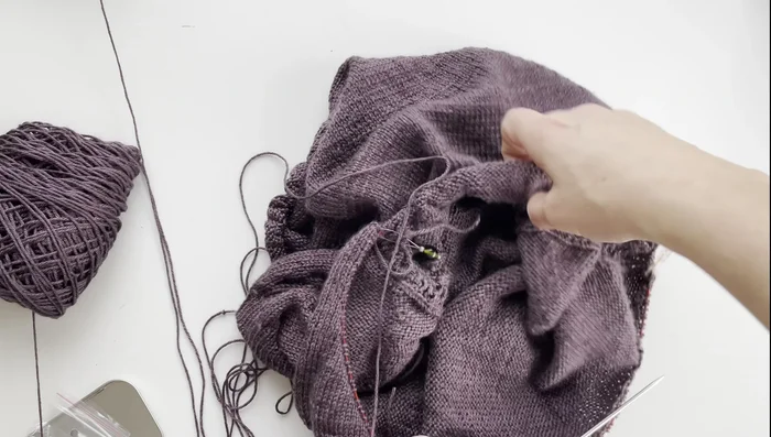 Place a marker at the beginning of the round (center stitch).