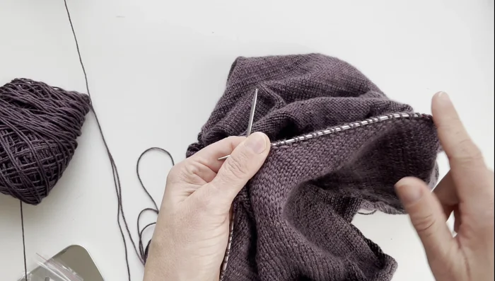 Begin ribbing (knit one, purl one).