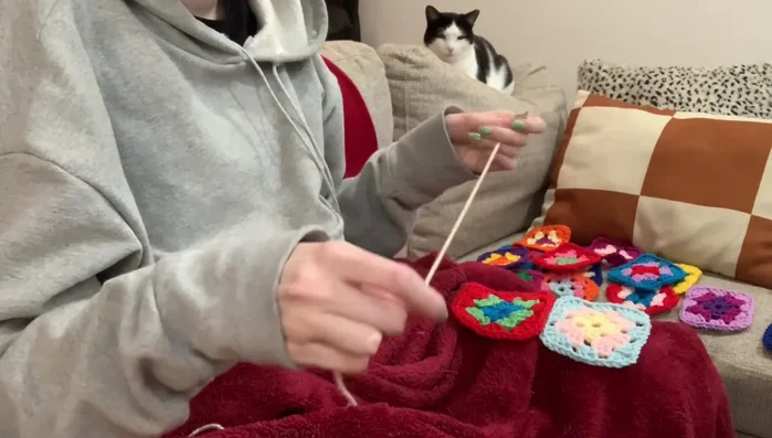 Flatten the seams by gently pulling on each joined pair.