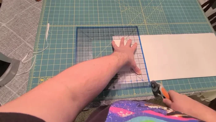 Cut the backing fabric into a 17-inch square.