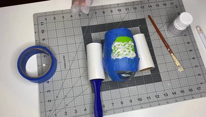 Let the etching cream sit for 10 minutes. Then, scrape off excess cream and rinse thoroughly with water flowing away from the unprotected glass.