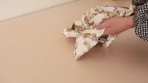 DIY: Adorable Ruffled Cushions with Hidden Zipper Tutorial