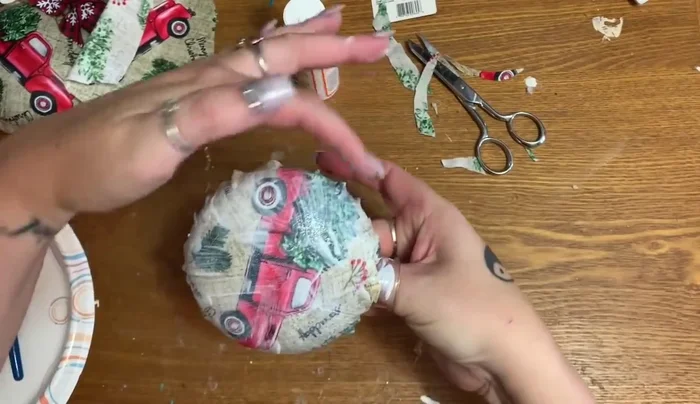 Repeat steps 2-4 for the other side of the ornament: