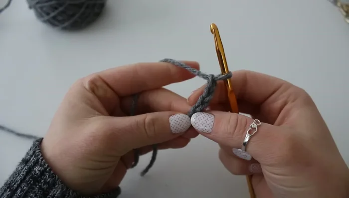 Slip stitch to the top of the first chain to finish the round.