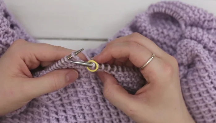 Bind off: Pearl 2 stitches, pull the second stitch over the first and off the needle. Repeat until one stitch remains.