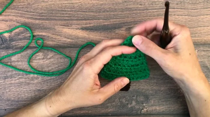 Place two half double crochets in the next stitch.