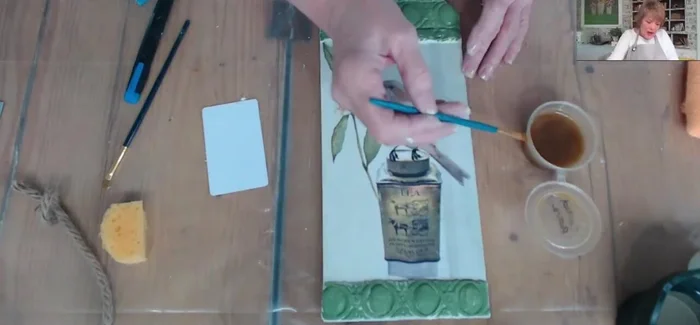 Paint the back of the tag and seal the entire piece.