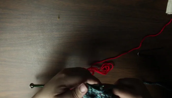 Row 8: Knit 3, purl 9, knit 3.