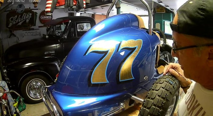 Let the outline dry. Then, apply a brush coat of clear Dux sizing (unthinned) for protection.