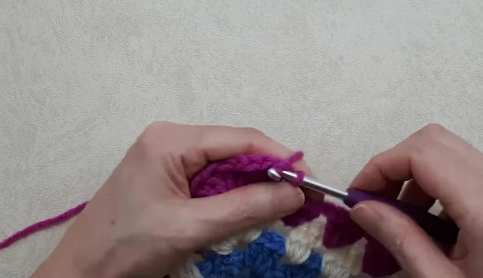 Fasten off with an invisible slip stitch for a clean finish.