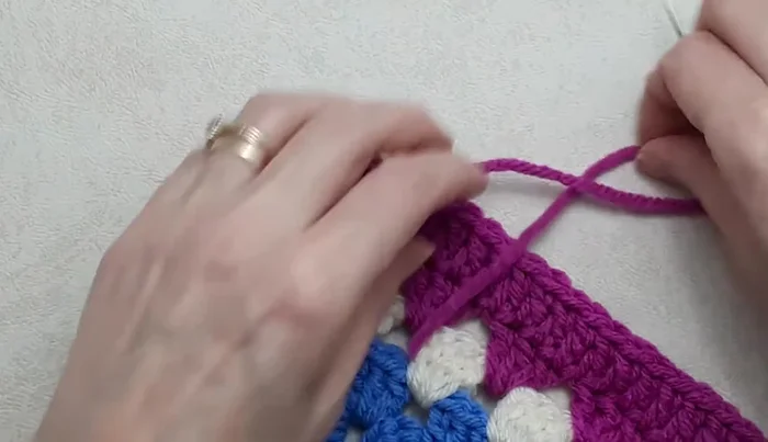 Fasten off with an invisible slip stitch for a clean finish.