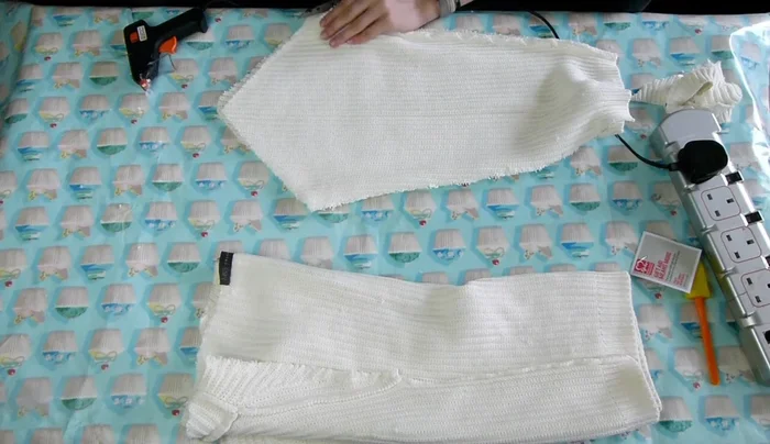 Glue the two long ends of the arm pieces together (right side to right side).