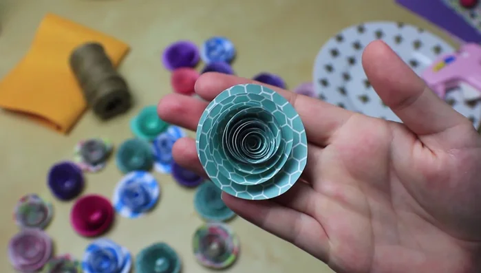 Let the flowers dry completely.