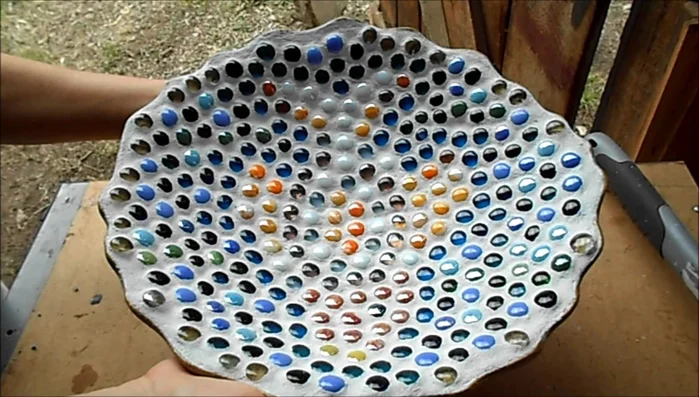 Let the sealer dry for a few more days.