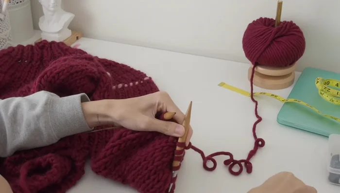 Bind off the cuff using the tubular bind off method.