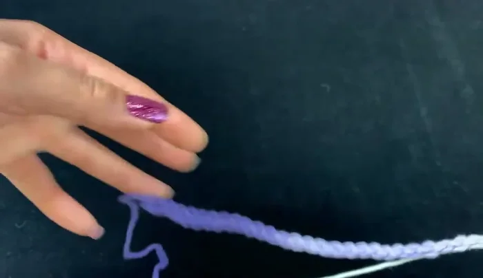 Place a stitch marker in the middle chain/crochet.