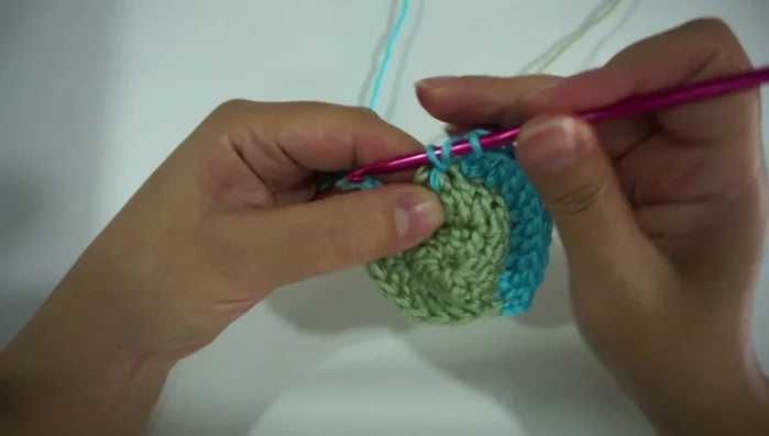 Rounds 18 & 19, 42 & 43, and the last two rounds (53 & 54): One double crochet in every stitch to maintain a perfectly round shape and prevent a sliced look.