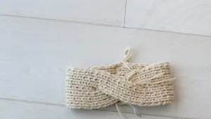 Knitted Twist Headband: Easy Tutorial for Beginners