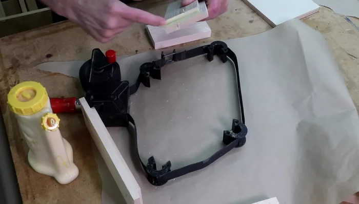 Glue the sides and bottom together simultaneously, ensuring glue coverage on all surfaces. (excluding the bottom rabbet until later.)