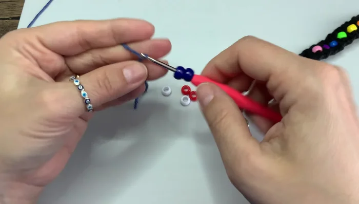 Make a slip knot to secure the beads.