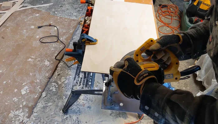 Sand the post smooth.