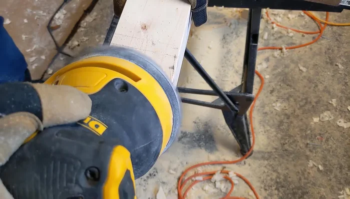 Sand the post smooth.