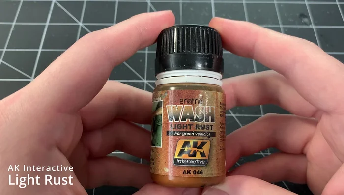 Repeat the sponging technique with the lighter rust wash.