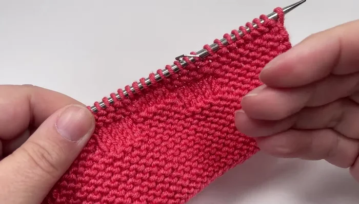 Repeat Rows 1-8 until the blanket is approximately 5cm shorter than the desired final length.