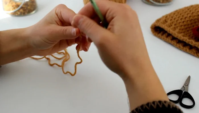 Create a magic ring.