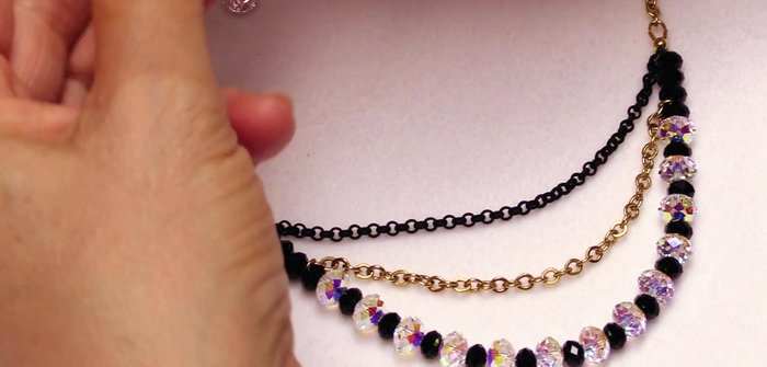 Attach clasp: Attach the lobster clasp using jump rings.