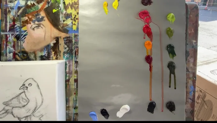 Block in the background with a neutral gray mix (King's blue, permanent orange, white).